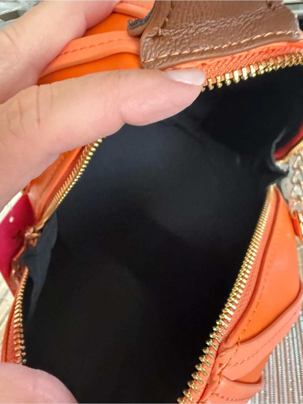 NEW Betsey Johnson Kitsch NO GUTS NO GLORY Pumpkin Crossbody In Orange - Picture 12 of 16